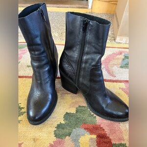 Steve Madden round toe booties